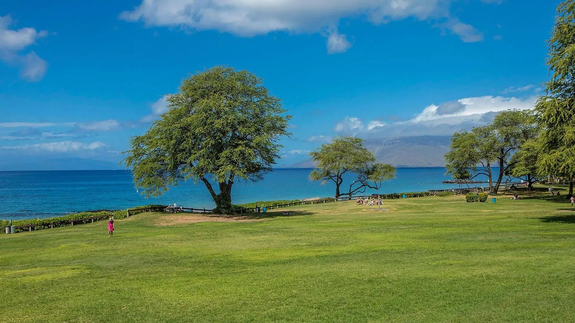 Escape To Paradise At Kamaole Sands 4-411 - Your Modern South Maui Dream Awaits! Wailea  0*, Wailea (Maui)