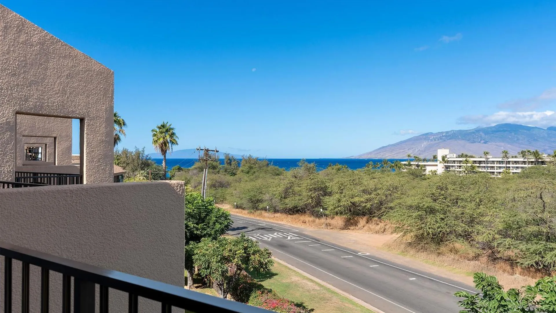 Holiday home Escape To Paradise At Kamaole Sands 4-411 - Your Modern South Maui Dream Awaits! Wailea
